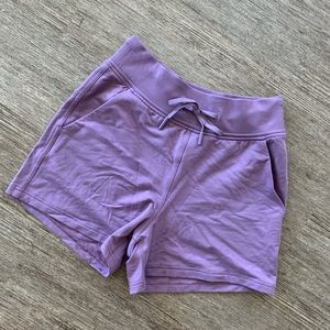 NWOT Lulu shorts